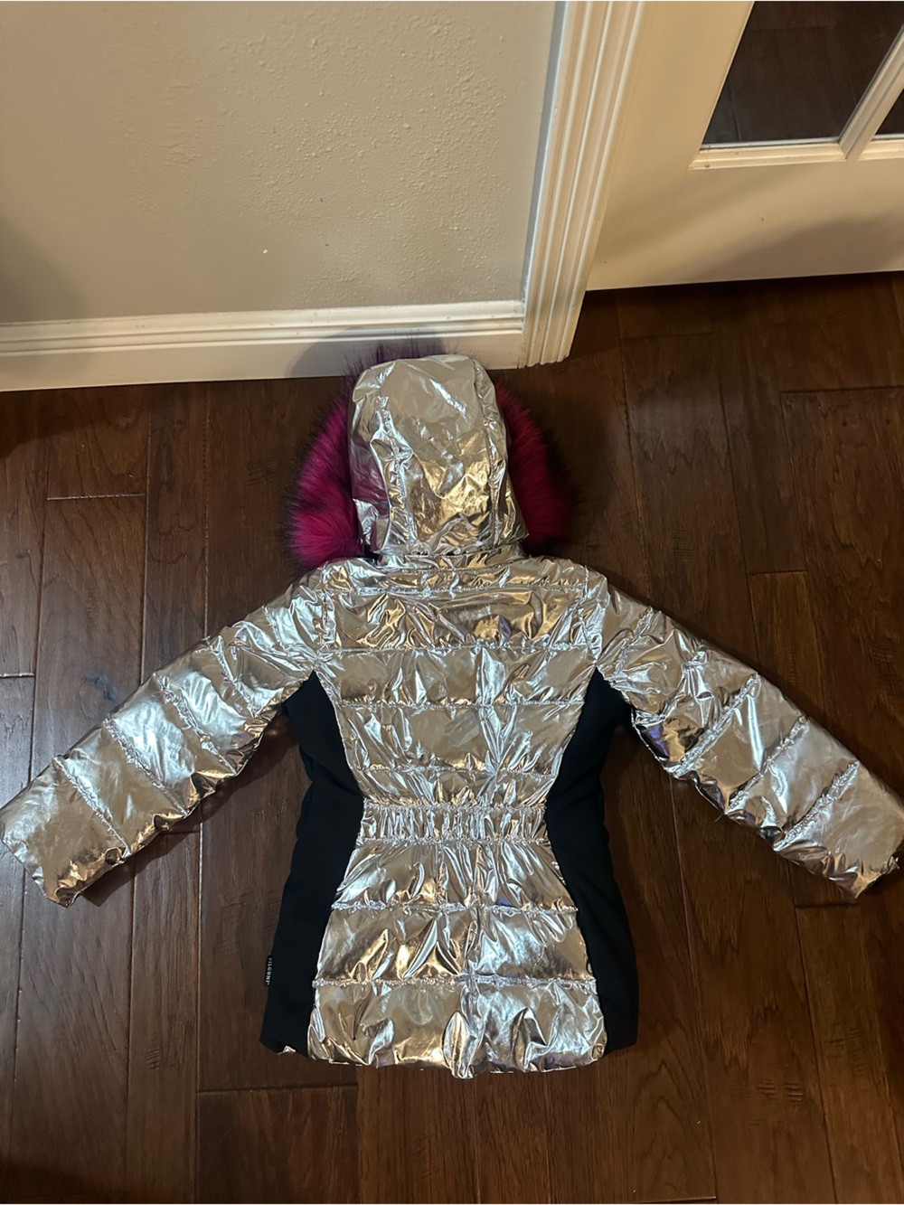 Pilguni Girls Silver Ski Jacket with Fur Hood - Size 8y - Picture 8 of 11
